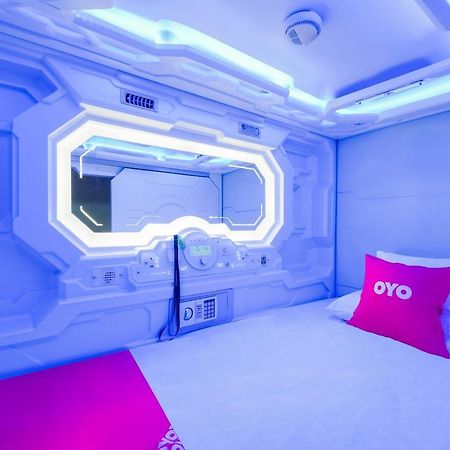Oyo 89635 Modular Langkawi Capsule Hotel Padang Mat Sirat Екстериор снимка
