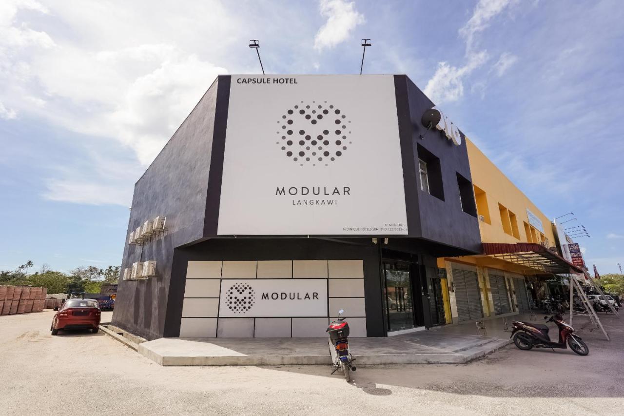 Oyo 89635 Modular Langkawi Capsule Hotel Padang Mat Sirat Екстериор снимка