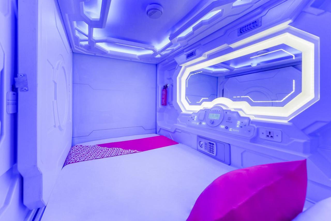 Oyo 89635 Modular Langkawi Capsule Hotel Padang Mat Sirat Екстериор снимка