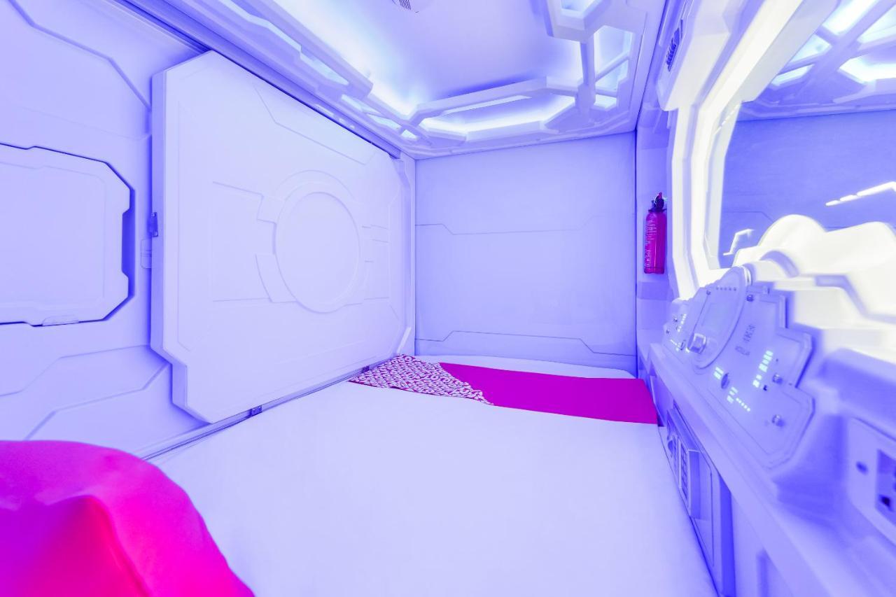 Oyo 89635 Modular Langkawi Capsule Hotel Padang Mat Sirat Екстериор снимка